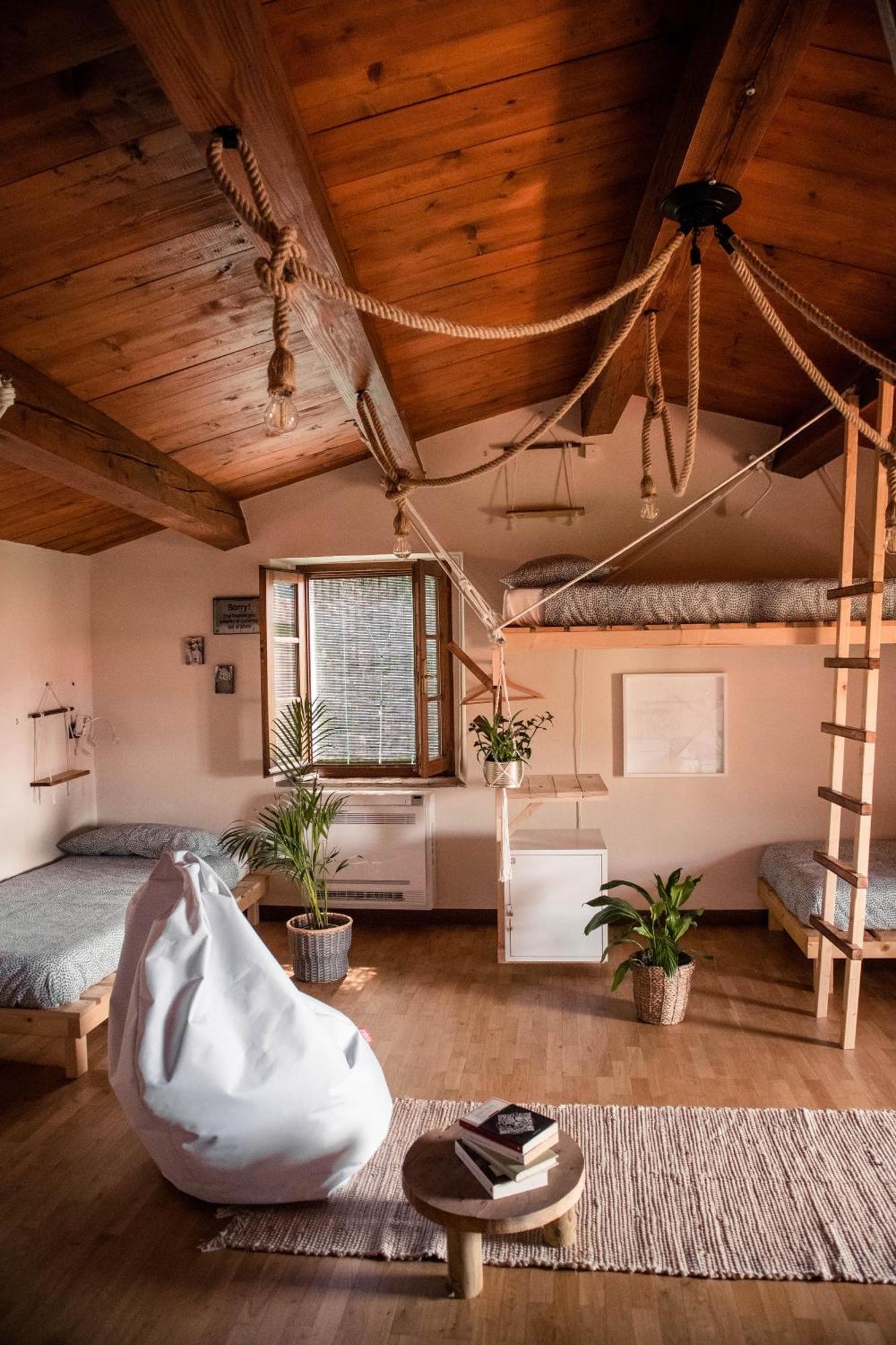 Social Garden - Sharing Room Calci Exterior foto